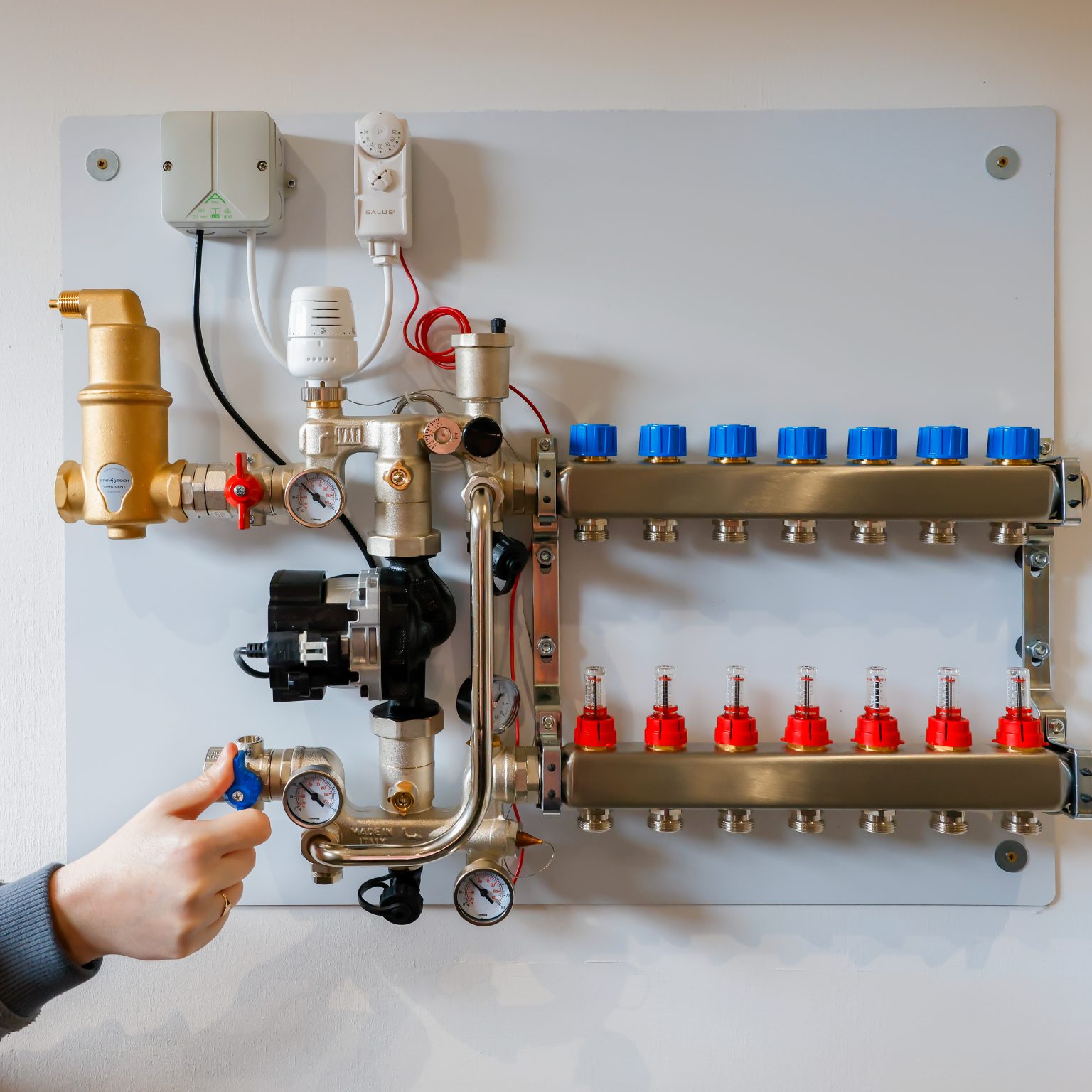 Complete Manifolds - JUPITER Underfloor Heating